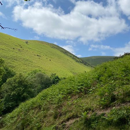 Pass The Keys Quaint 1 Bedroom Cottage In Church Stretton Exterior photo